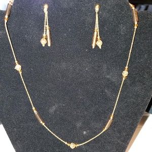 Amber & gold colored necklace & matching earrings